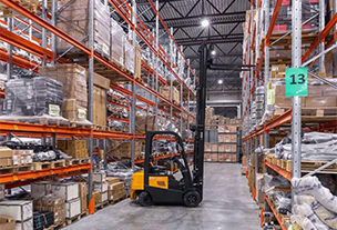 Вилочные погрузчики для склада и уличных работ